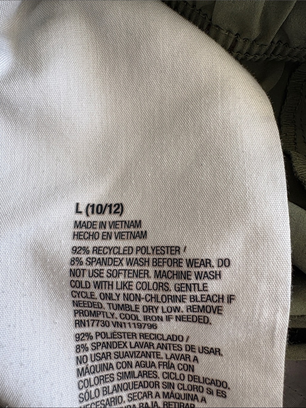 Cat & Jack Olive Green Cargo Shorts for Kids - Picture 3 of 3